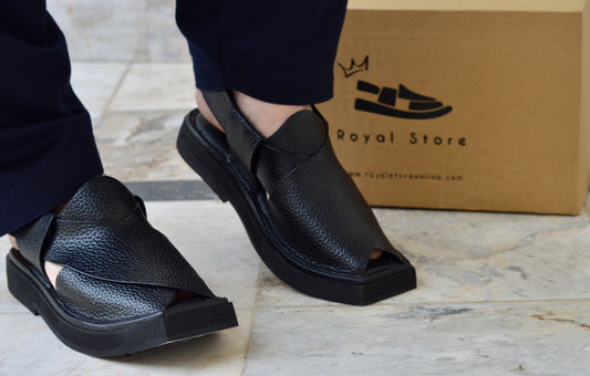Black Doted Kaptaan Chappal